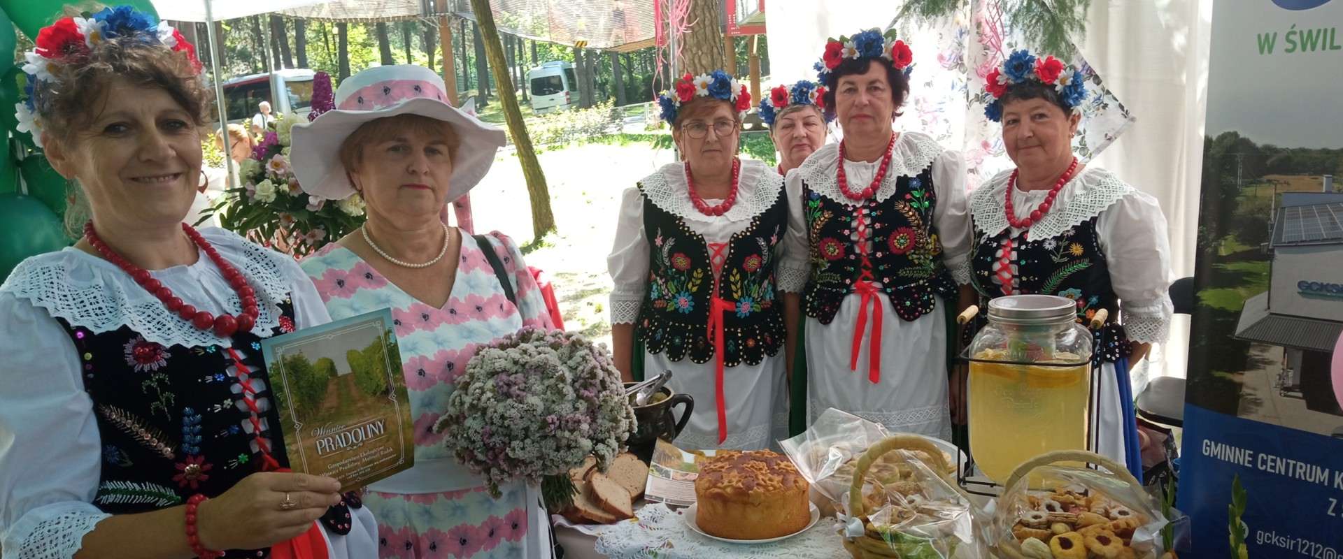 Członkinie Koła Gospodyń Wiejskich ze Słotwinki na festiwalu